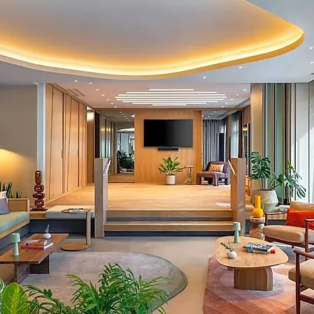 Element By Marriott Breslau